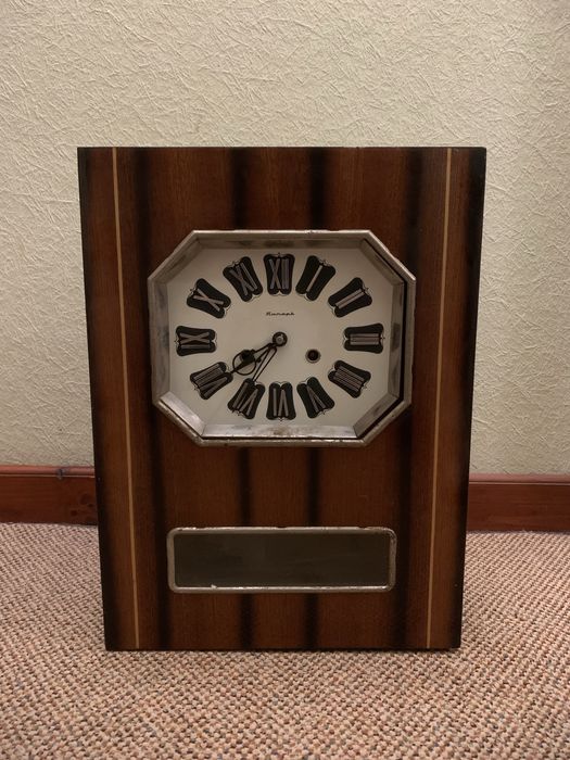 Годиник Янтар (маятниковий, настіний, з боєм)