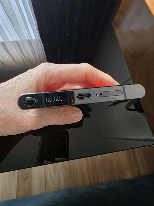 Samsung Galaxy S 22 ultra+ słuchawki gratis