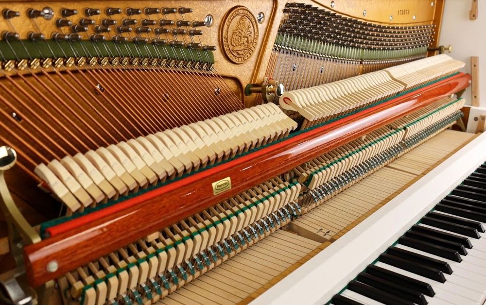 Pianino białe C.Bechstein All inclusive