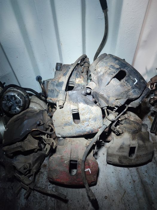 Суппорта передние, задние, колодки диски тормозные скобы