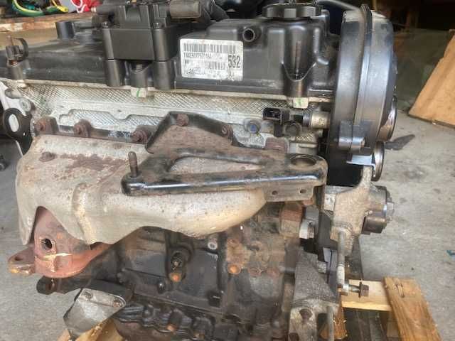 Jeep Liberty KJ 2,4 silnik DOHC 16V 05r ED1 SMPI