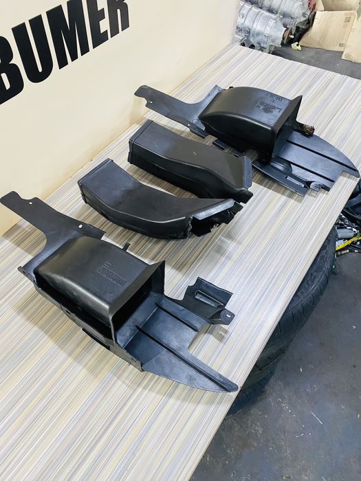 Воздуховоди БМВ Е39 Воздуховод на Охлаждения Тормозов Е39 Охолодження