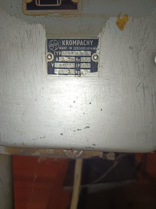 Maszyna do szycia MINERVA 400V