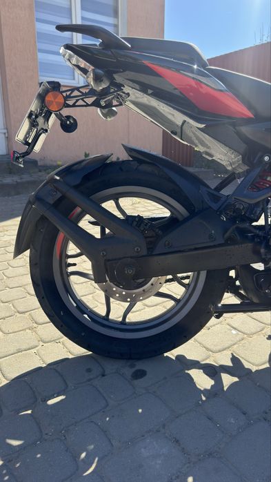 Мотоцикл bajaj pulsar ns200