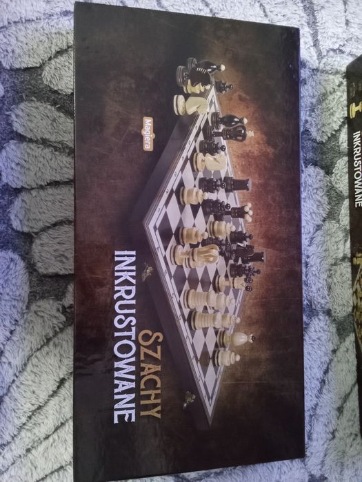 Szachy inkrustowane miedzią, drewniane, stan idealny, nowy