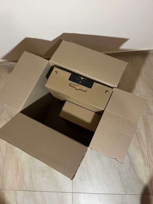 Robot sprzątający Kobold VR7 z małą bazą CB7 NOWY!