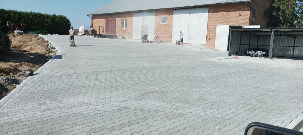 Brukarstwo układanie kostki brukowej