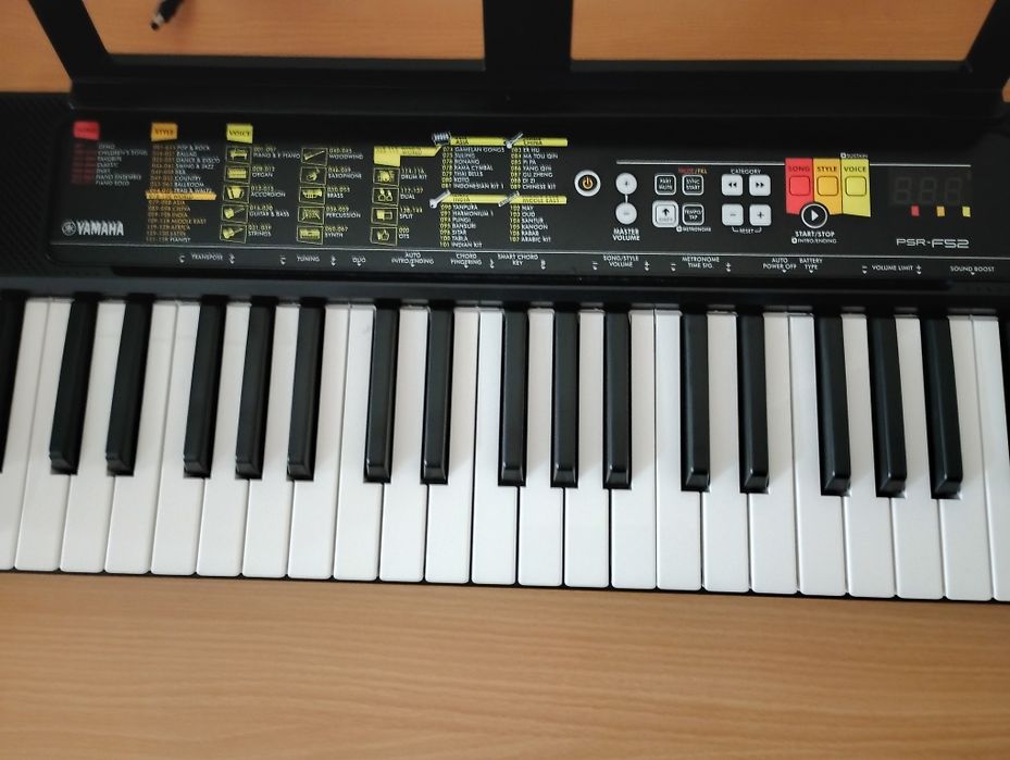 Teclado Yamaha PSR-F52 Ideal para iniciantes