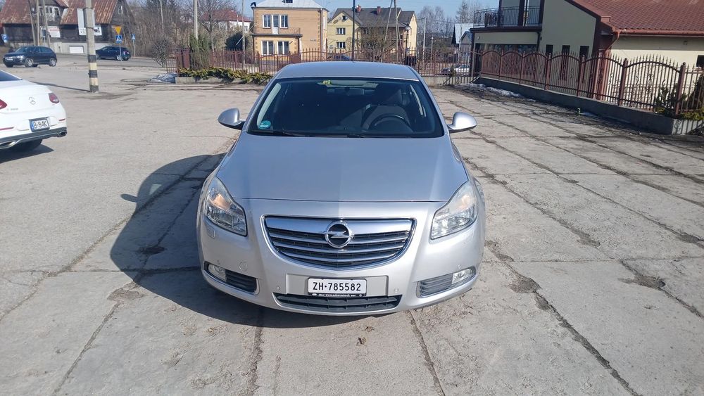 Opel Insignia Opel Insignia AUTOMAT 2.0T Benzyna 220KM Idealny Szwajcaria