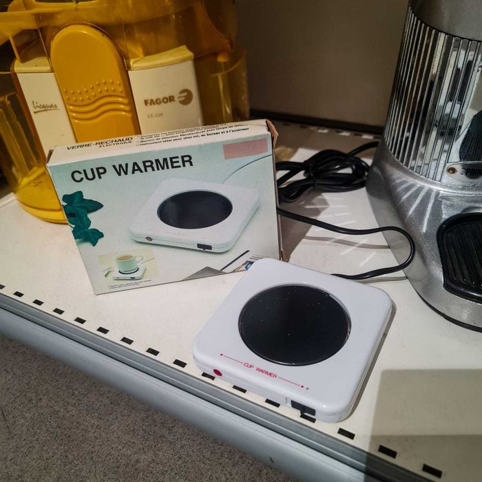 Aquecedor Elétrico de Canecas (Cup Warmer) – 220V