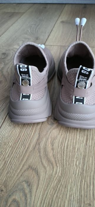 Buty damskie sneakersy