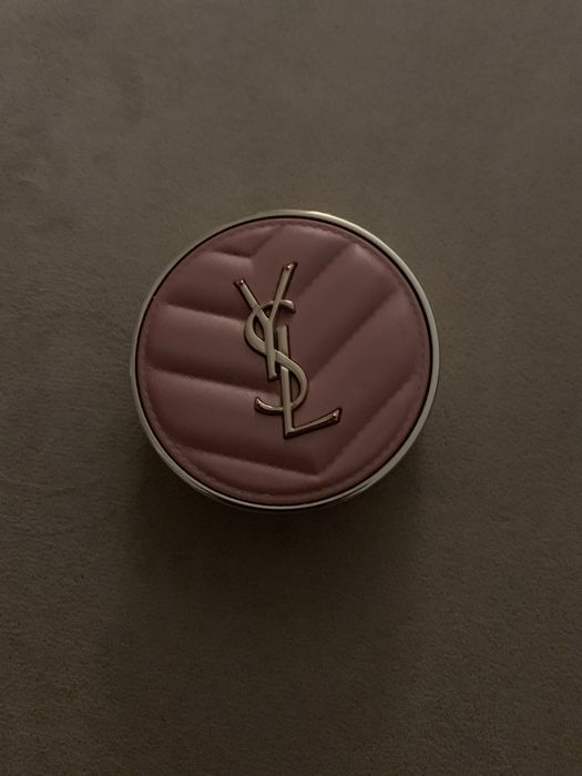 Roz do policzkow Make me blush YSL 44