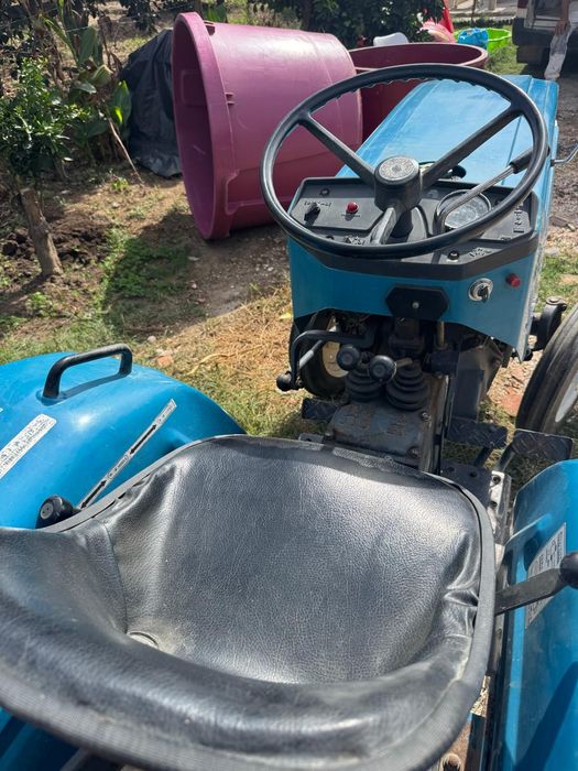 Trator Mitsubishi D1650