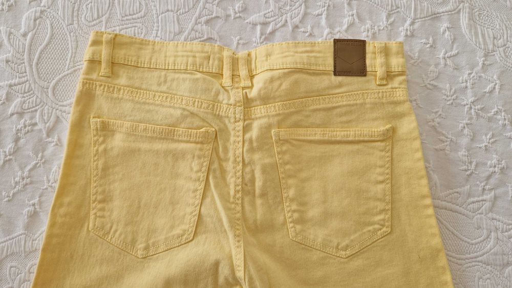 Calças de ganga amarelo canário, Lefties, tamanho 38