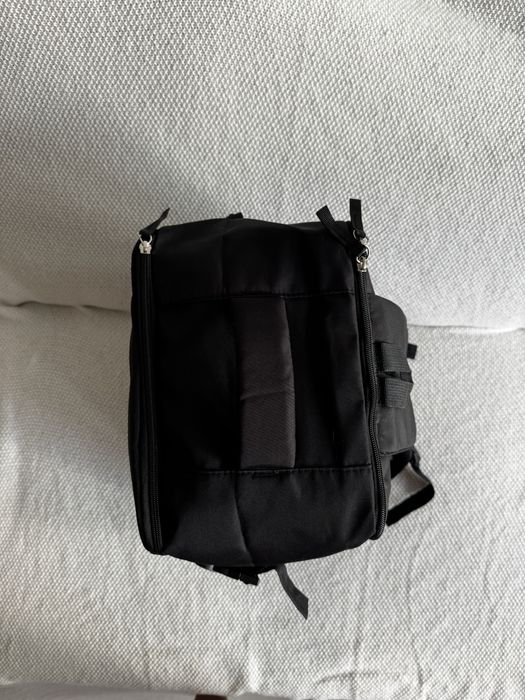 Nowy plecak podrozny 40x30x20cm