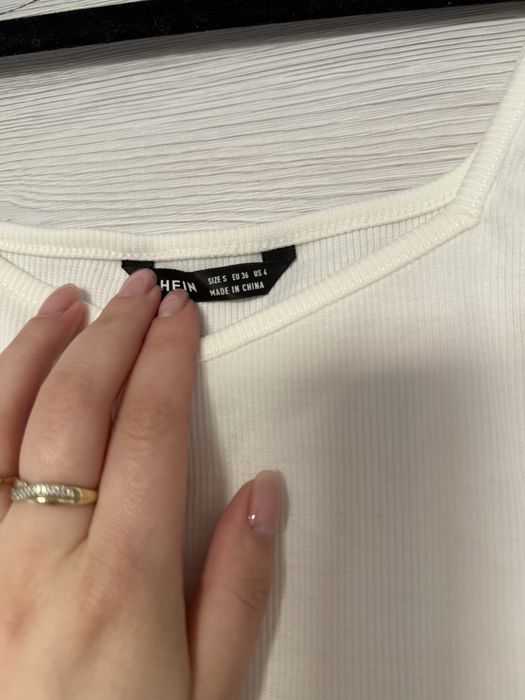 Crop top shein rozmiar s nowy