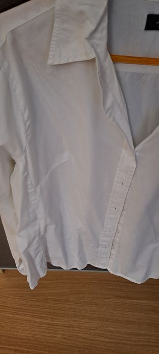 Camisa branca cintada