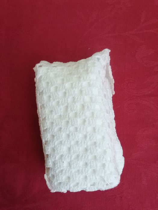 Porta-lenços de crochet, novo