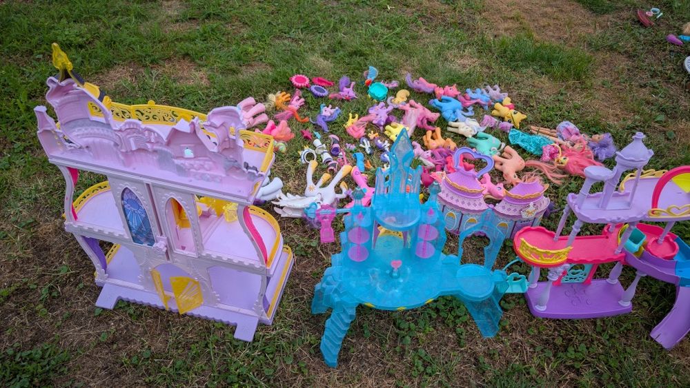 Ogromny zestaw kucyki pony trzy zamki