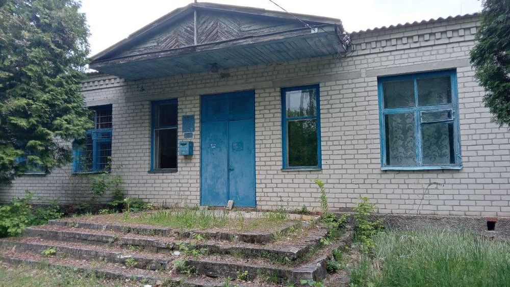 Одноповерхова будівля S= 427.9 м2. 0.3 га, Олбин, вул. Б. Синицьких 64