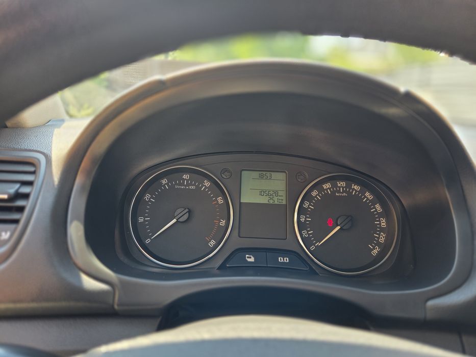 Продам Skoda Fabia 1.4 2012