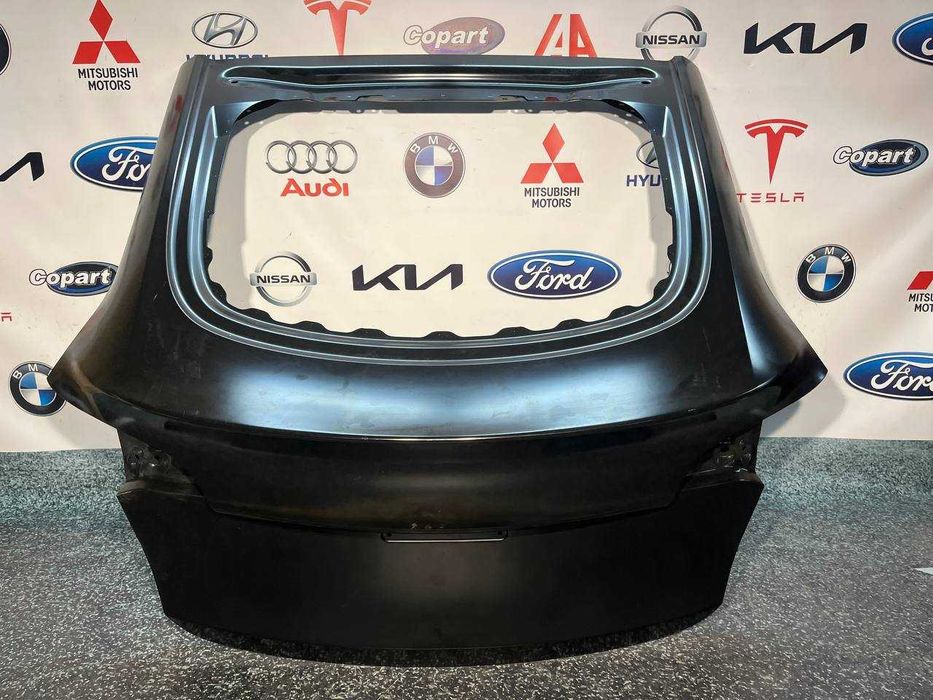 Кришка багажника-Ляда tesla model y нова
