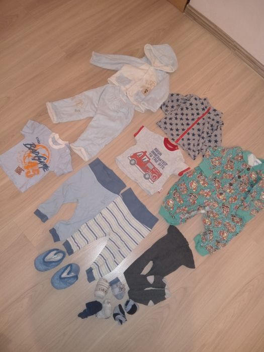 Paka ponad 110 ciuszków dla dzieci 8 zdjęć 62 68 dla chłopca