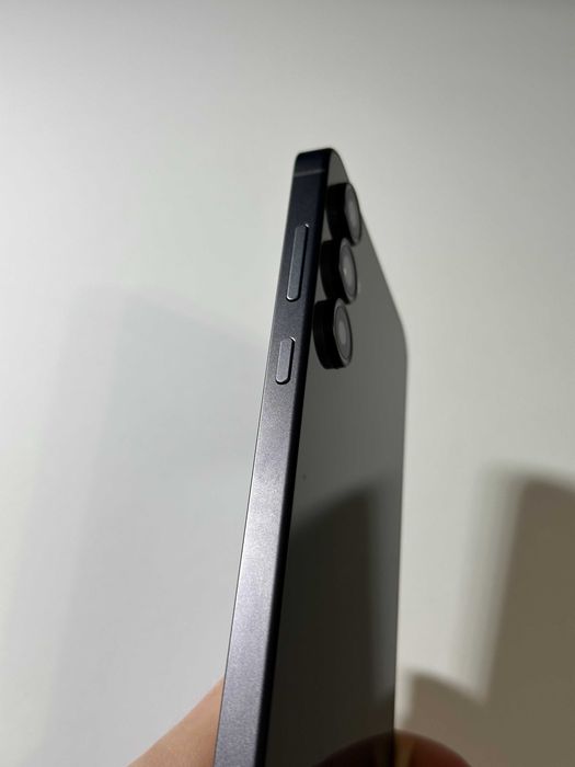 Офіційний Samsung Galaxy S24 FE 8/256GB Graphite ідеальний стан!