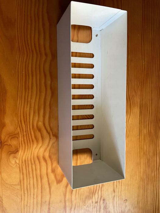 Caixa para extensão/tomada/cabos KVISSLE IKEA