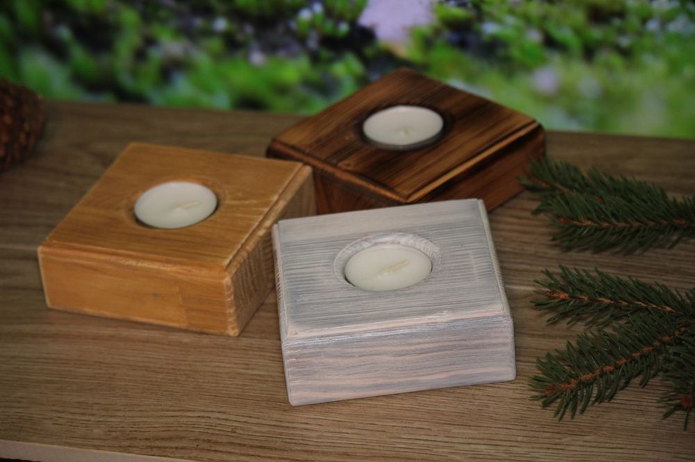Підсвічники з дерева