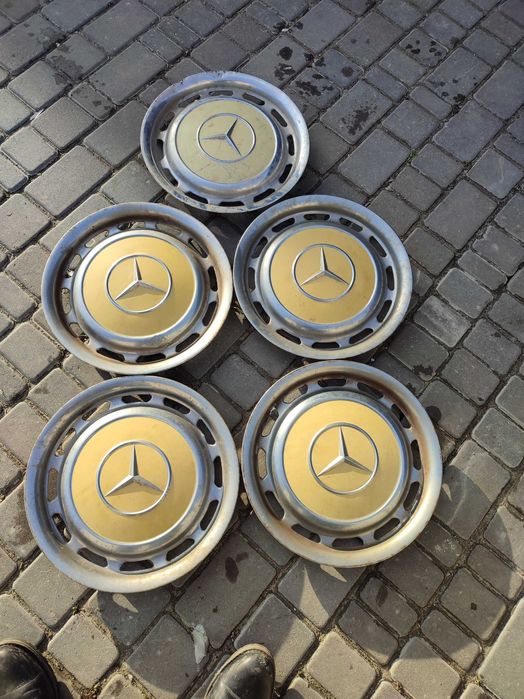 Продам колпаки на Мерседес оригинальные