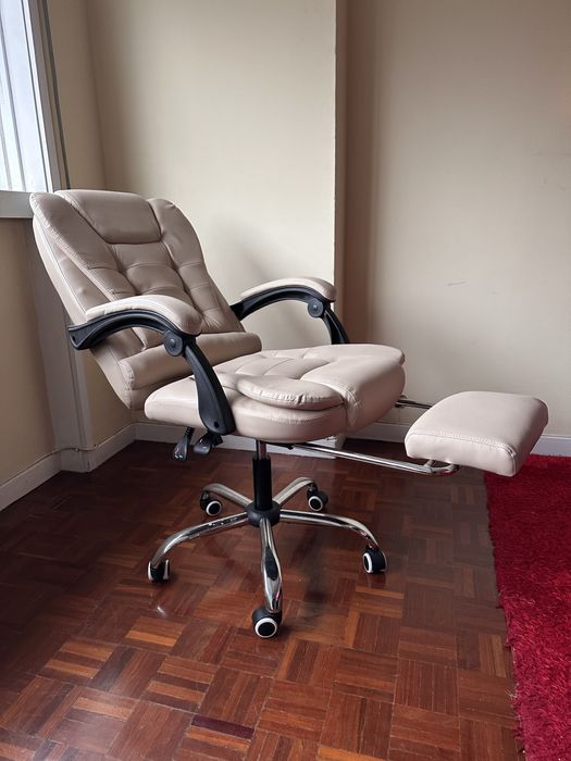 Cadeira de escritorio nova