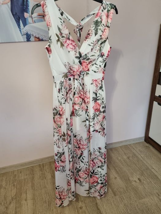 Sukienka w kwiaty