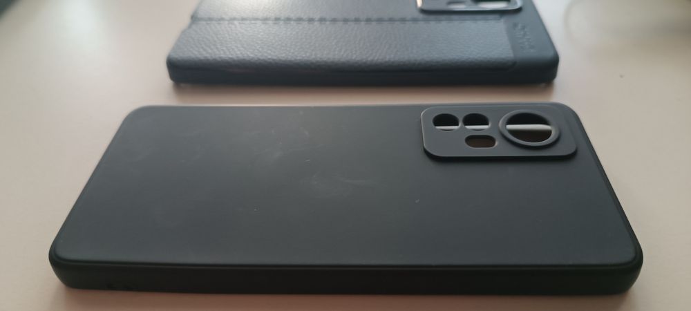 Продам чохол редмі ноте 12  12х нові