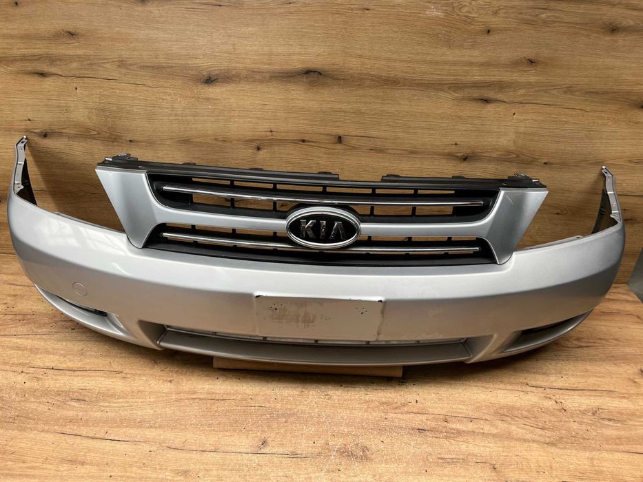 Zderzak przedni Kia Sedona