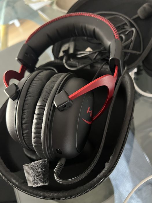 Auscultadores Gaming com Fio HYPERX Cloud II