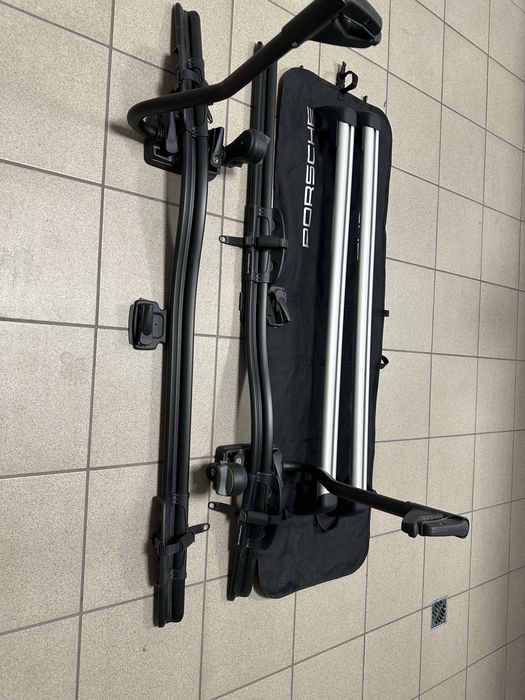 Orginalny bagaznik dachowy na 2 rowery Porsche Cayenne II