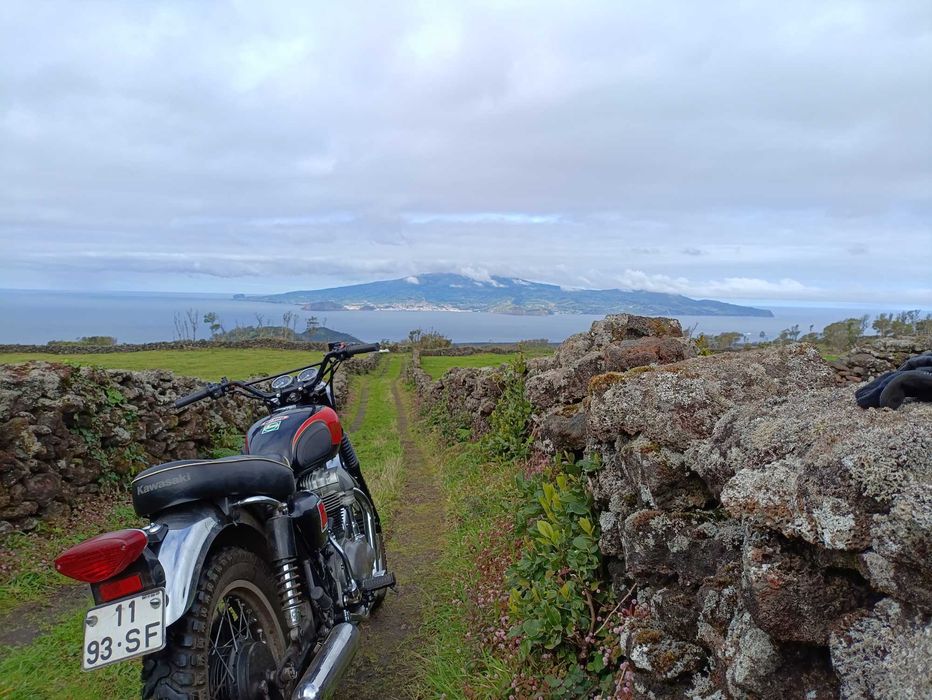Moto Kawasaki W650