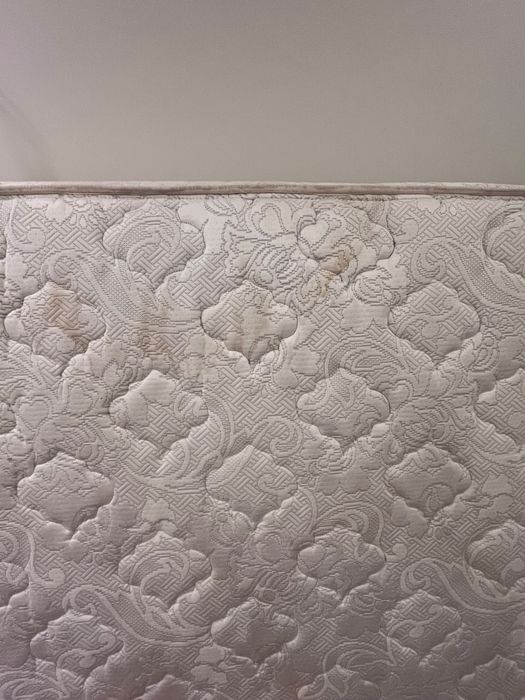 Cama madeira cerejeira cabeceira + estrado carbono + colchão
