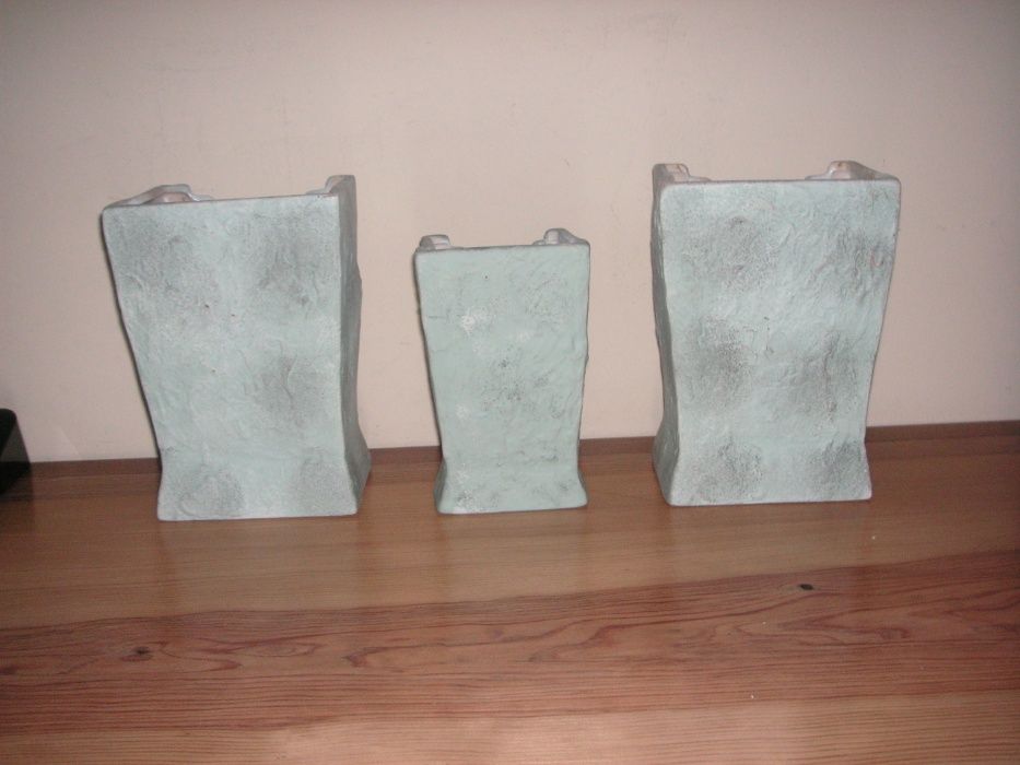 Decorative Pots / Jars    425768749651077124