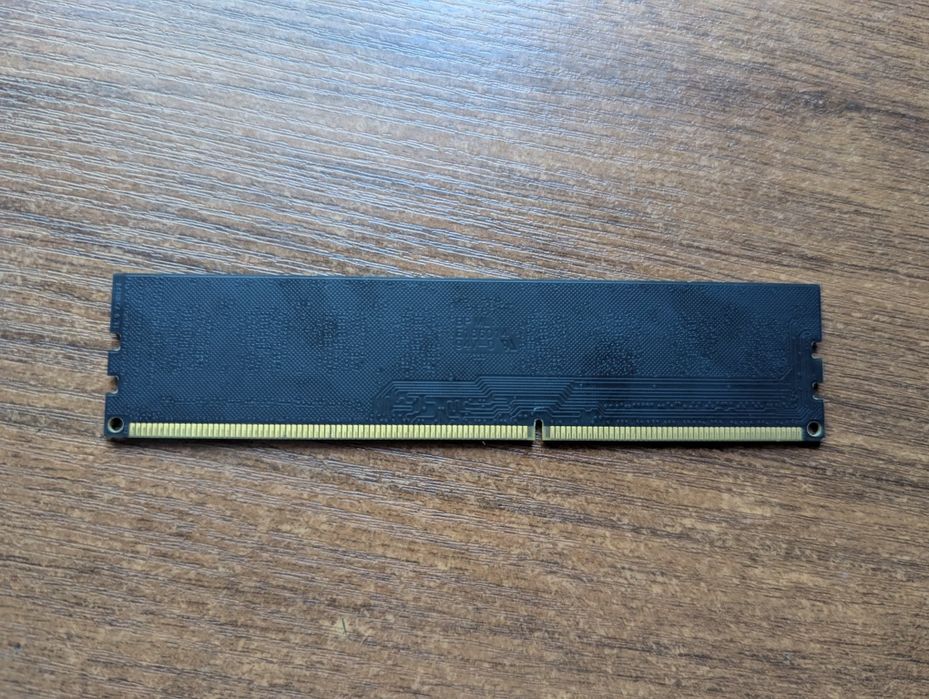 Оперативна пам'ять Team Group 4GB DDR3 1600