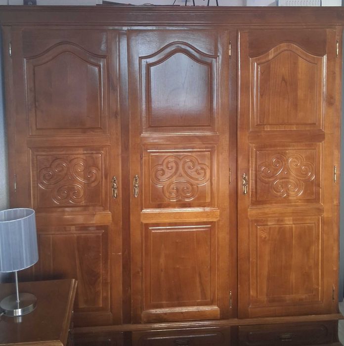 Vende-se conjunto completo de quarto
