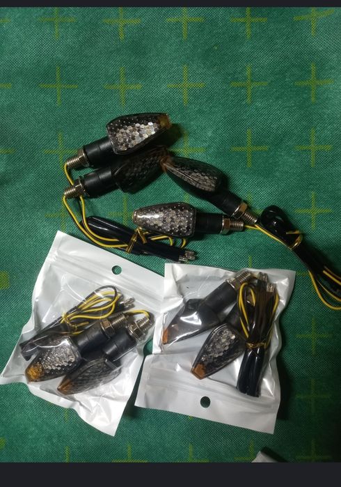 Указатель поворота для мотоцикла. Поворотник.