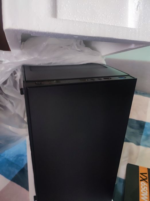 Caixa kolink castle vidro temperado