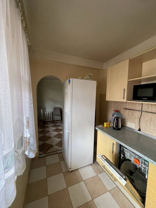 Продам 3к квартиру пр Лісовий 13