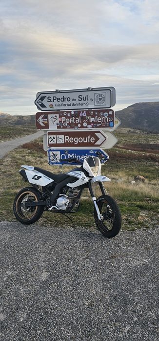 mota supermotard 125cc