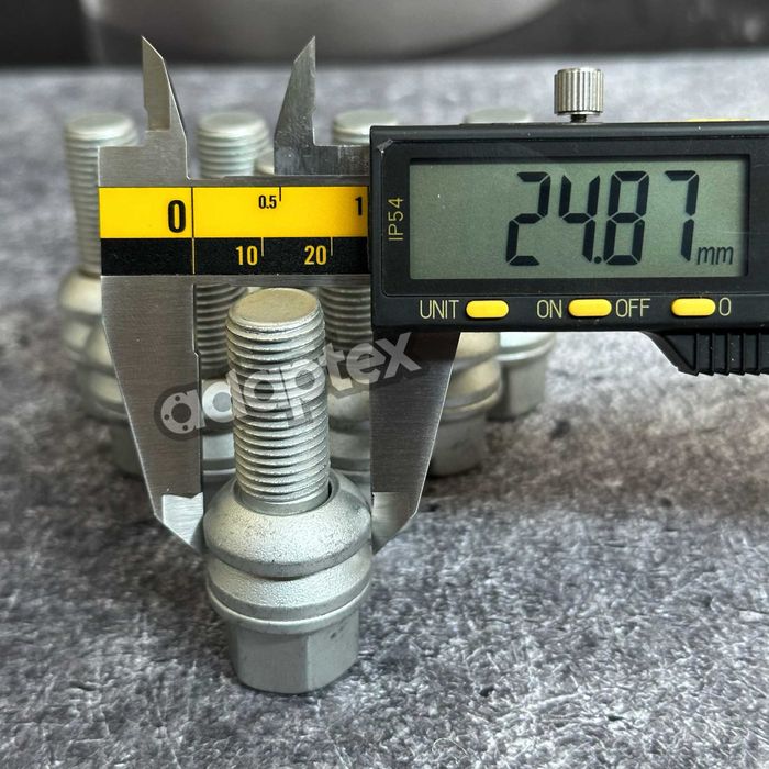 Колесные болты Porsche Macan Cayenne Cayman Panamera M14x1.5x30мм