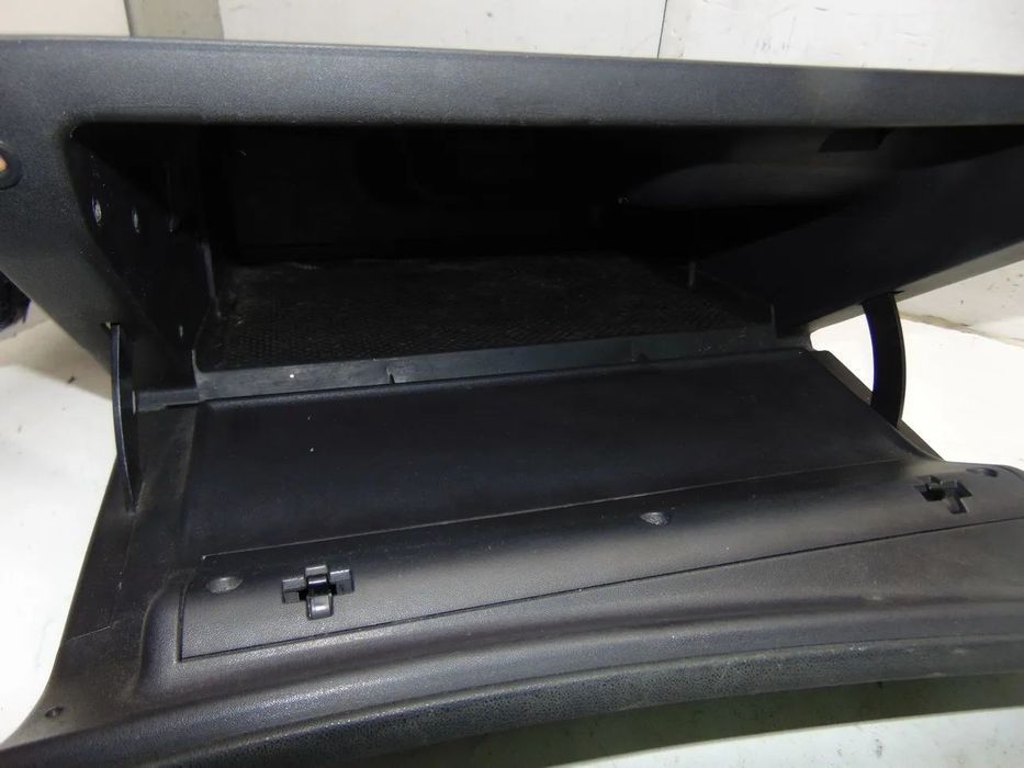 Saab 95 porta luvas " nova de stock antigo