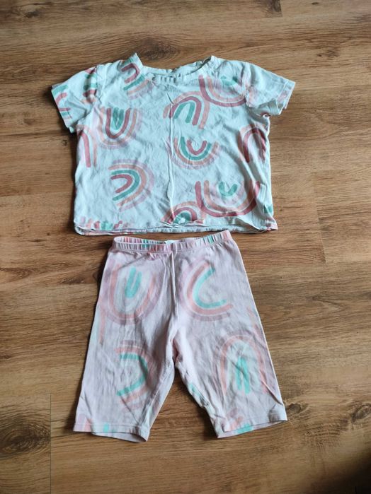 Spodenki , krótkie legginsy H&M + koszulka 134/140 cm