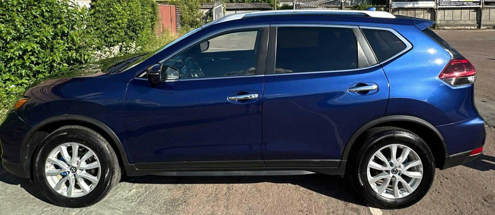 Nissan Rogue 2020 року